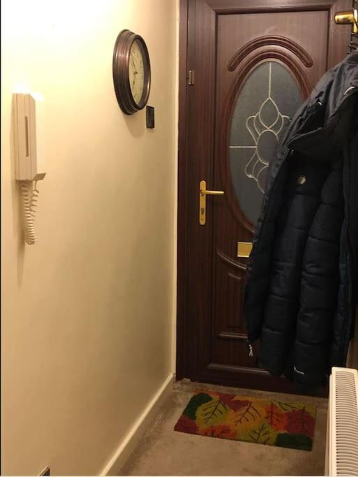 Lovely One-Bed Condo With Free Parking On Premises Съндърланд Екстериор снимка