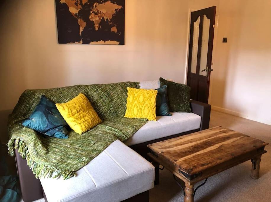 Lovely One-Bed Condo With Free Parking On Premises Съндърланд Екстериор снимка